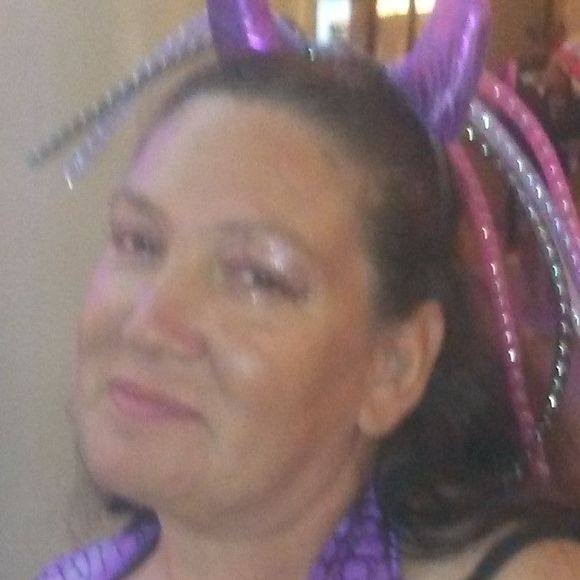 Meet your Posher, Claudette - Picture 1 of 1